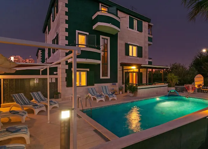 Awesome In With Sauna * Split