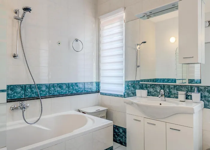 Сasa de vacaciones Awesome In With Sauna Split